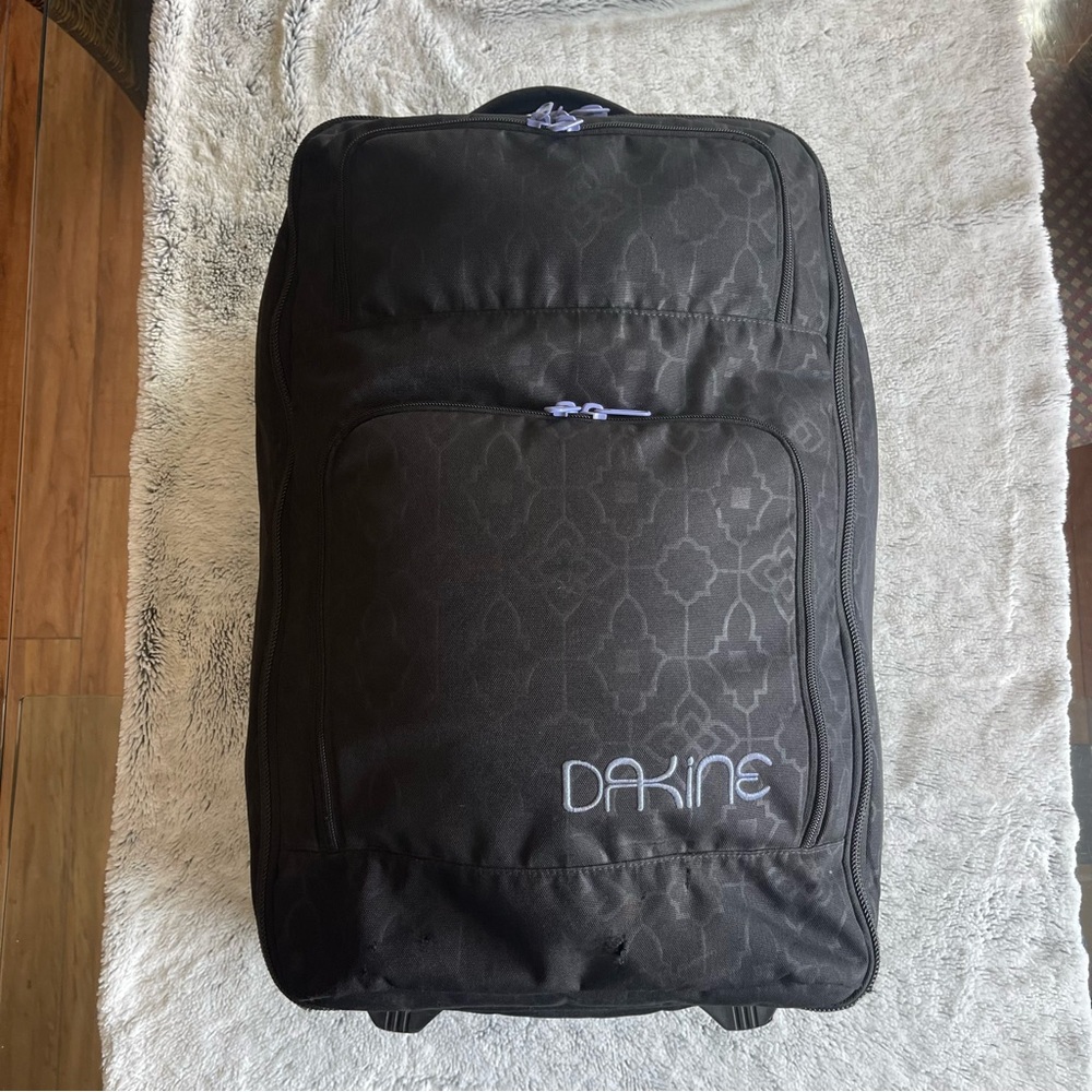 DAKINE 2 Wheel Carry On Roller Suitcase 42L - Picture 2 of 16